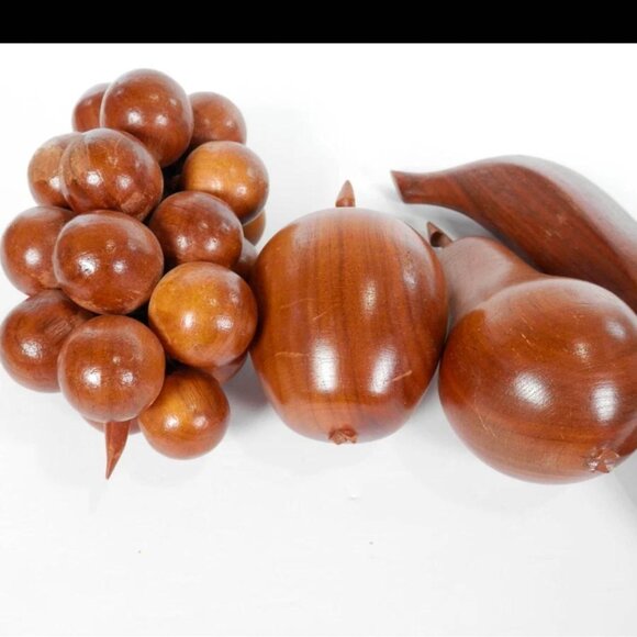 Vintage Wood Fruit Bowl & Wood Fruits Banana Pear Apple Grape 70s 80s Kitsch - Picture 6 of 6